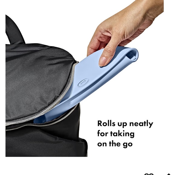 Oxo Silicone Pocket Bibs Roll up - Navy & Teal Green (2 Pack) - Picture 5 of 7